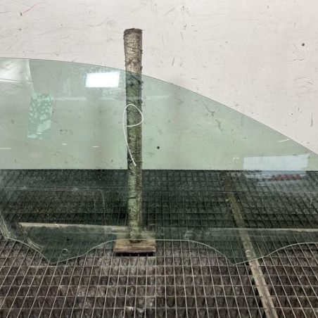 Vitre avant droit AUDI A3 4 Photo n°1