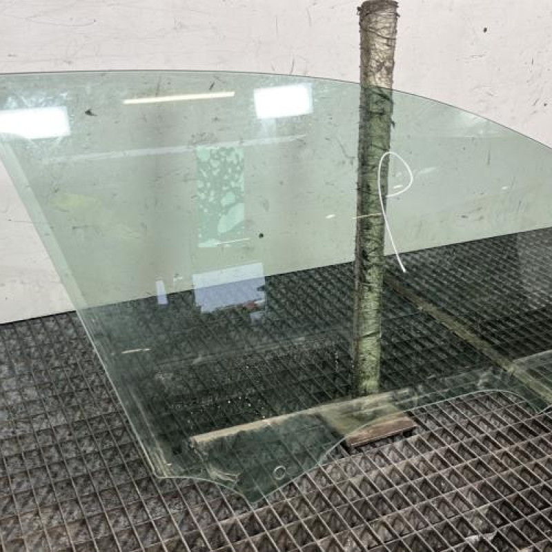 Vitre avant droit AUDI A3 4 Photo n°3