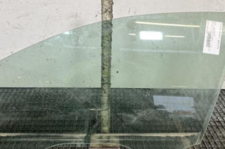 Vitre avant gauche AUDI A3 4 Photo n°1