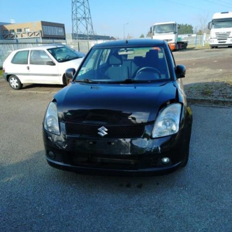 Anti brouillard gauche (feux) SUZUKI SWIFT 3 Photo n°6