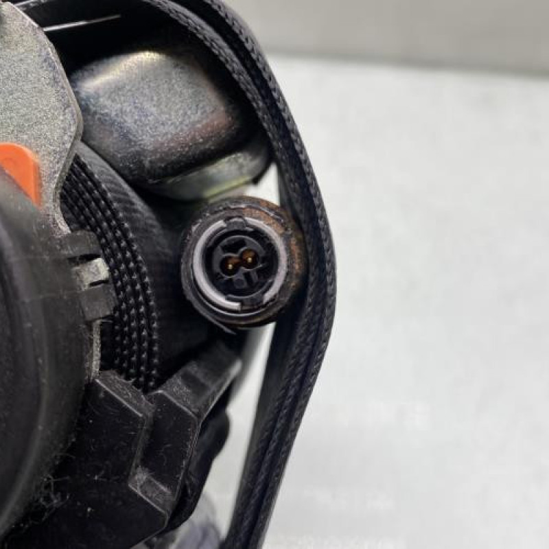 Pretensionneur de ceinture avant droit PEUGEOT 208 1 Photo n°4