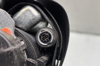 Pretensionneur de ceinture avant droit PEUGEOT 208 1