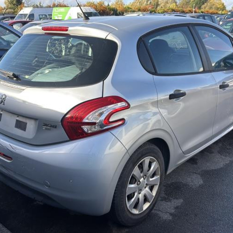 Pretensionneur de ceinture avant droit PEUGEOT 208 1 Photo n°7