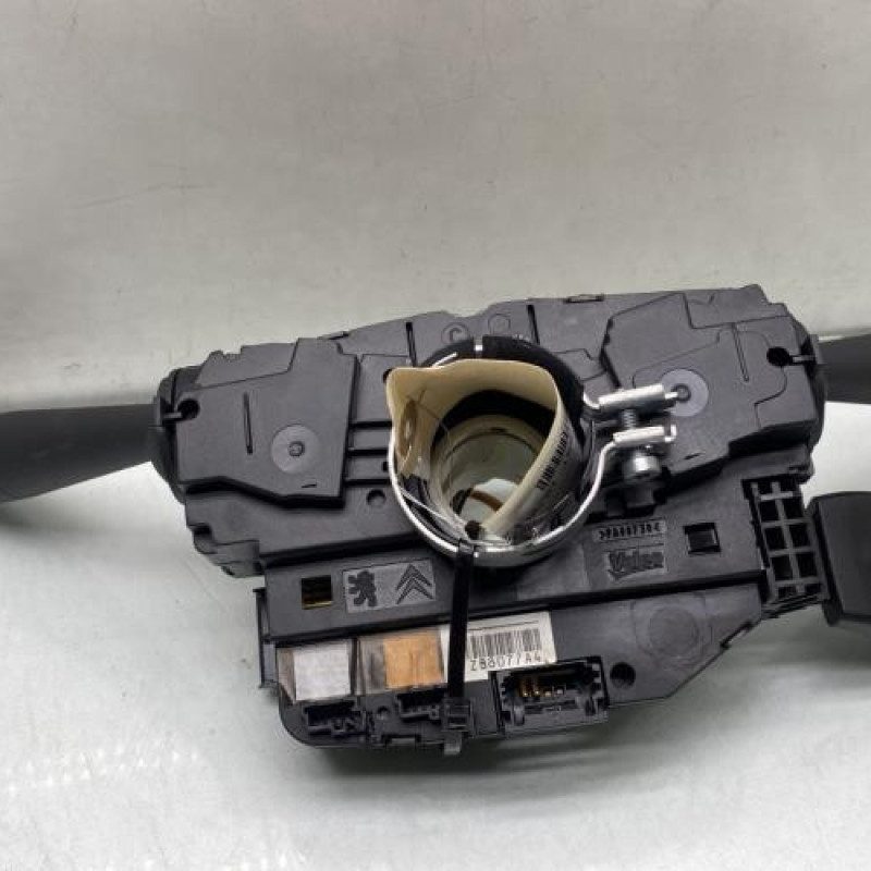 Com (Bloc Contacteur Tournant+Commodo Essuie Glace+Commodo Phare) PEUGEOT 208 1 Photo n°6