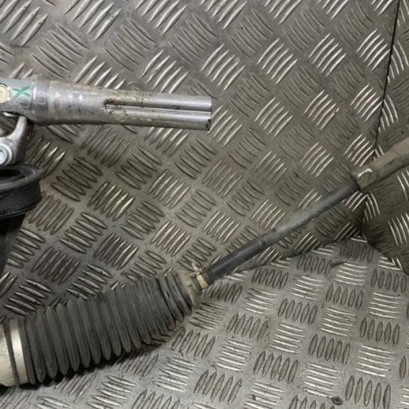 Cremaillere assistee VOLKSWAGEN POLO 5 Photo n°4