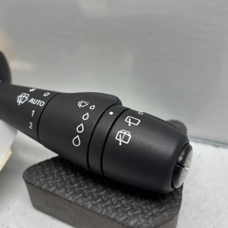 Commodo d'essuie glaces RENAULT CLIO 4 Photo n°2