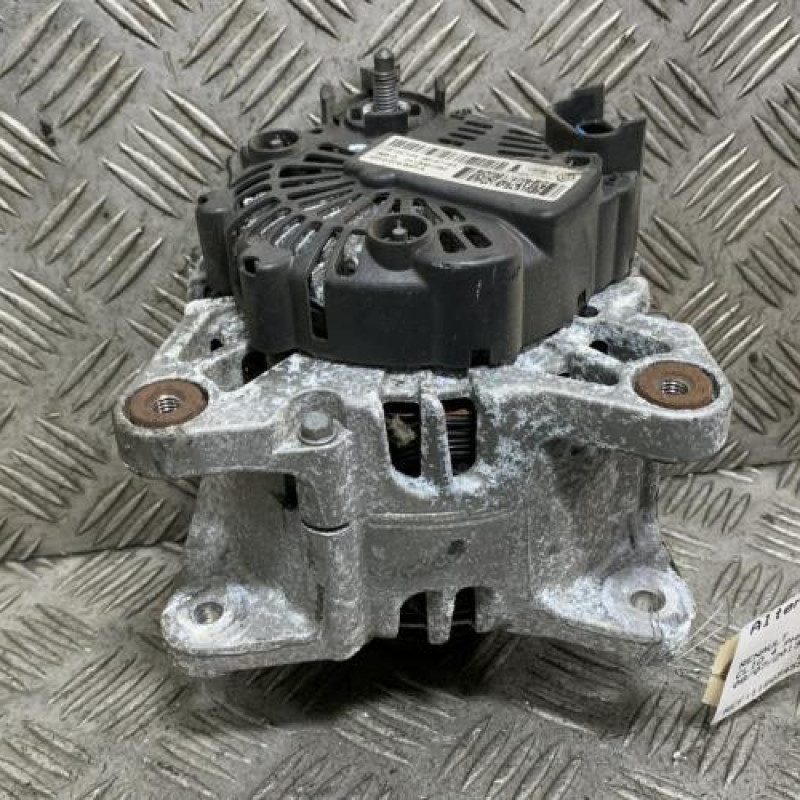 Alternateur RENAULT CLIO 4 Photo n°1