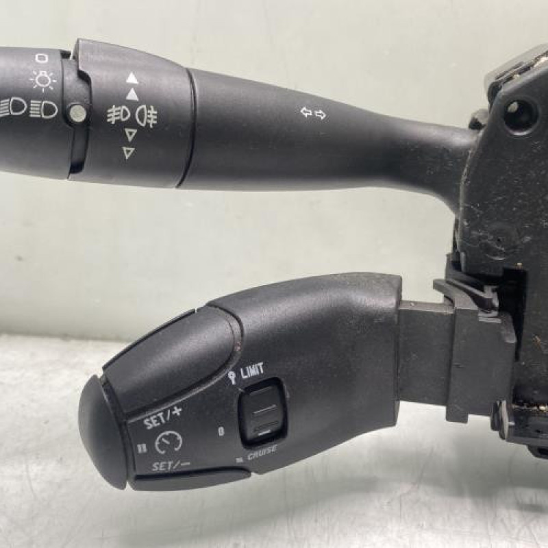 Com (Bloc Contacteur Tournant+Commodo Essuie Glace+Commodo Phare) PEUGEOT 807 Photo n°3