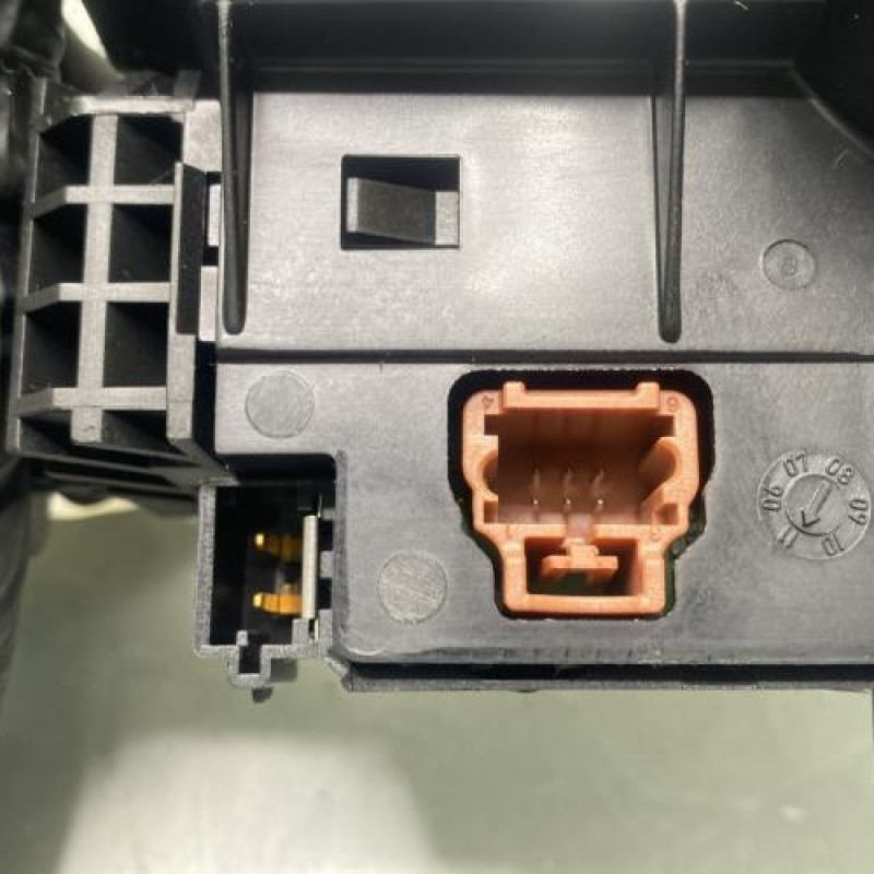 Com (Bloc Contacteur Tournant+Commodo Essuie Glace+Commodo Phare) PEUGEOT 807 Photo n°6