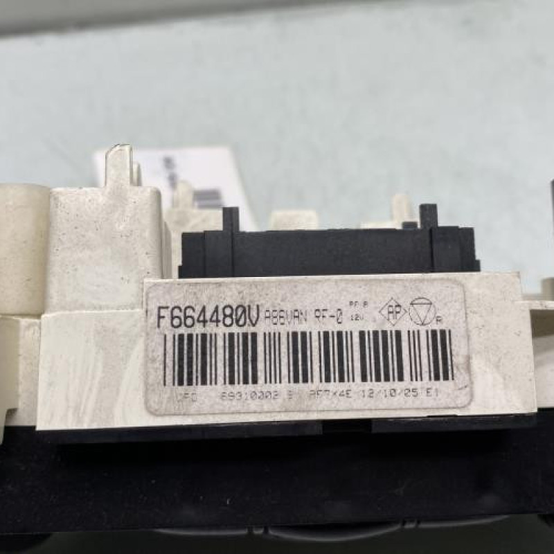 Commande chauffage PEUGEOT 1007 Photo n°4