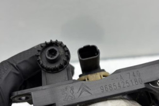 Anti brouillard gauche (feux) PEUGEOT 3008 1