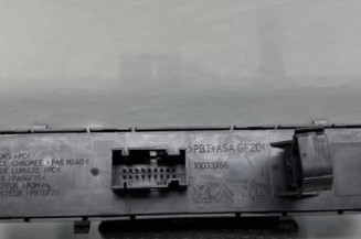 Bouton de warning PEUGEOT 3008 1