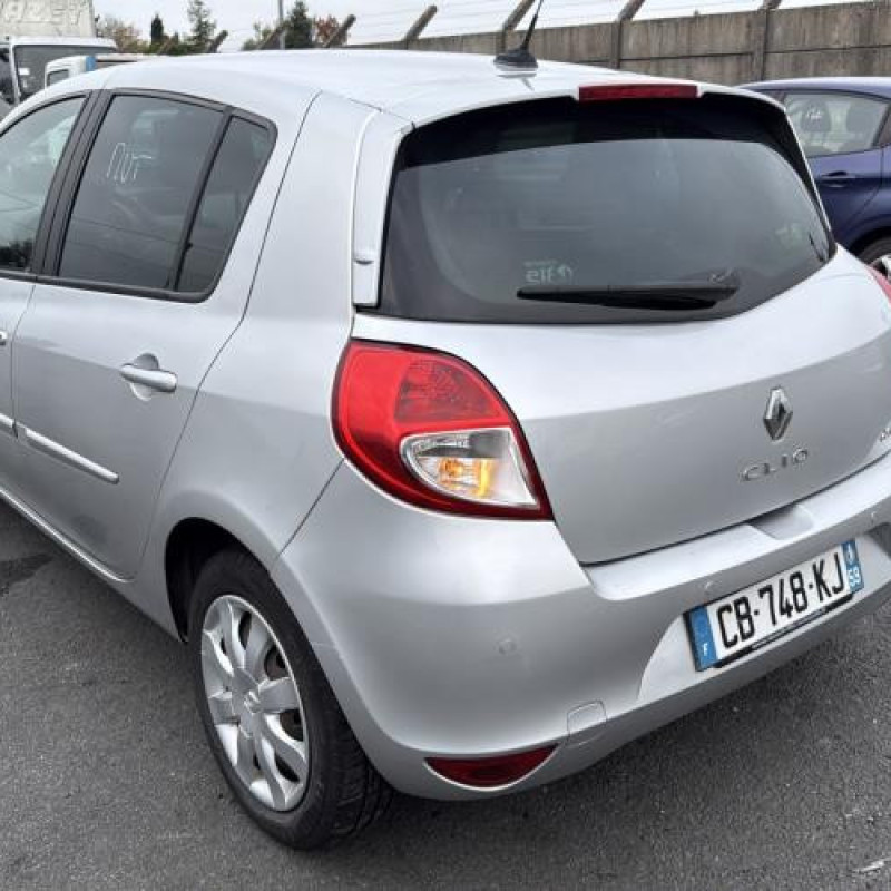 Bras essuie glace avant gauche RENAULT CLIO 3 Photo n°8