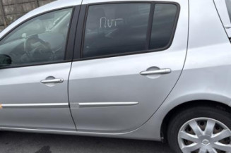 Bras essuie glace avant gauche RENAULT CLIO 3