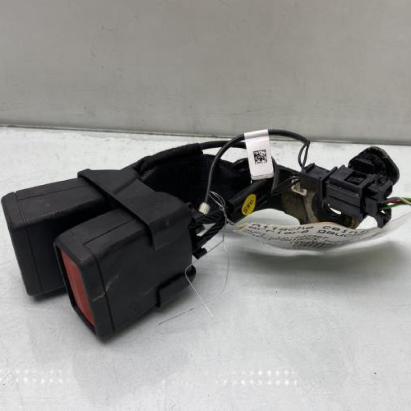 Attache ceinture arriere gauche AUDI A3 4 Photo n°3