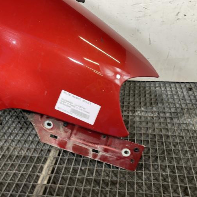 Aile avant droit VOLKSWAGEN CADDY 3 Photo n°2