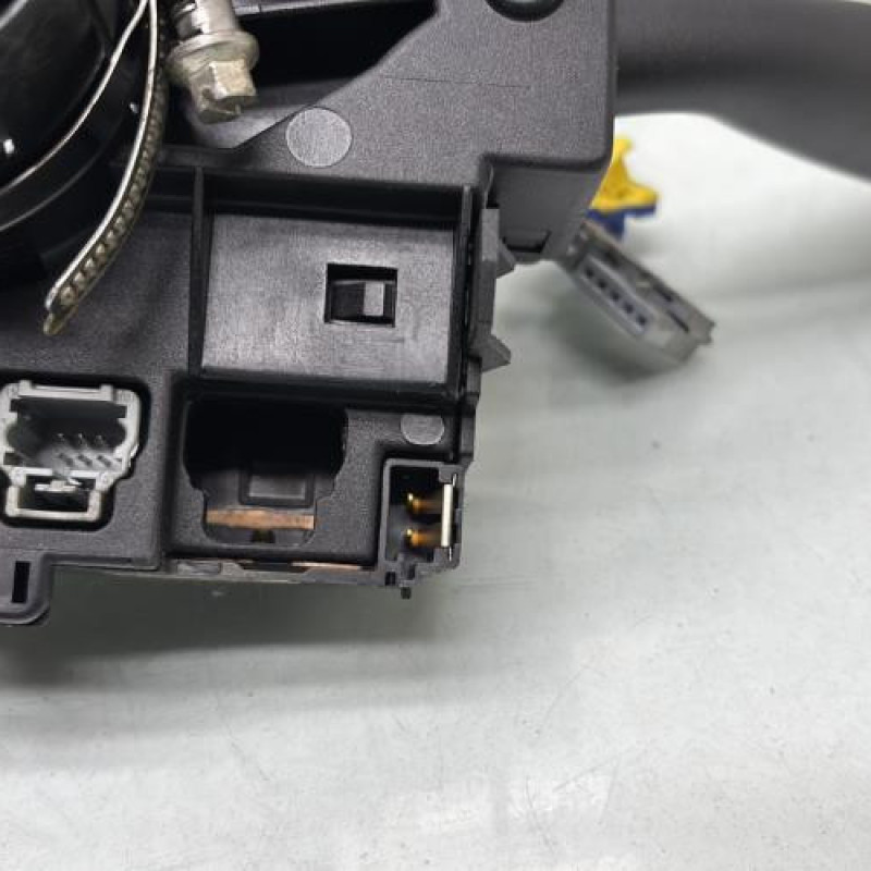 Com (Bloc Contacteur Tournant+Commodo Essuie Glace+Commodo Phare) PEUGEOT 206 Photo n°8