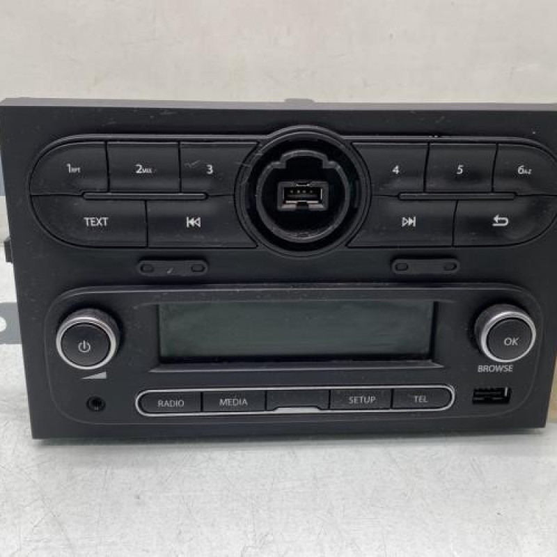 Autoradio d'origine RENAULT TWINGO 3 Photo n°1