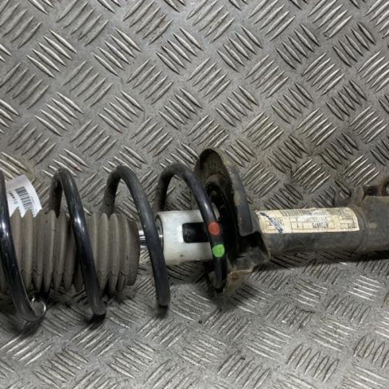 Amortisseur avant gauche FORD FIESTA 6 Photo n°1