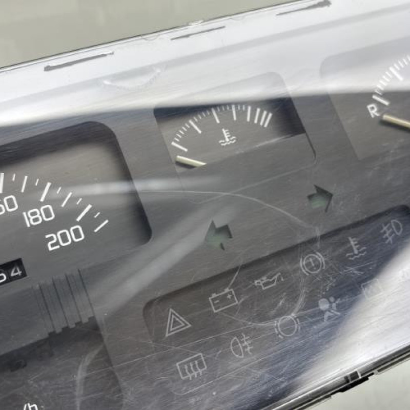 Compteur RENAULT CLIO 1 Photo n°2