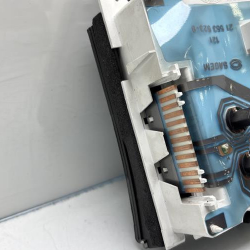 Compteur RENAULT CLIO 1 Photo n°4