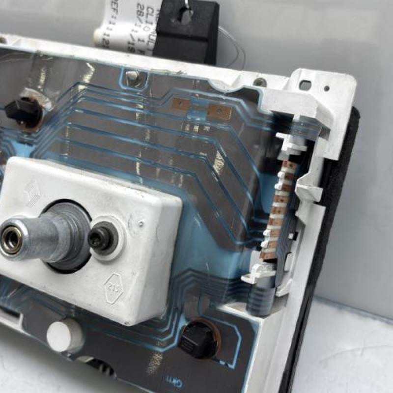 Compteur RENAULT CLIO 1 Photo n°6