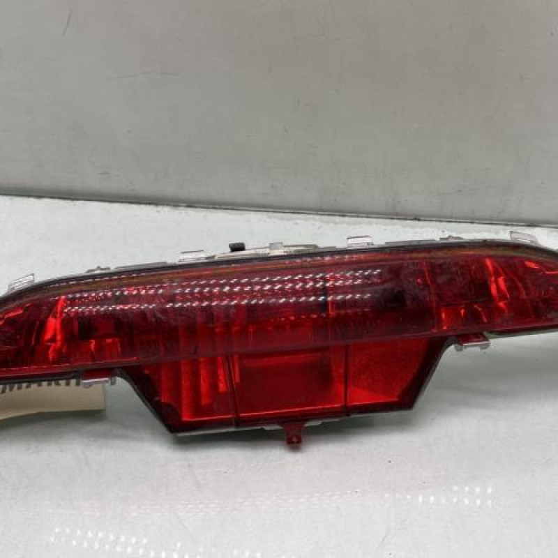 Anti brouillard arriere PEUGEOT 208 1 Photo n°1