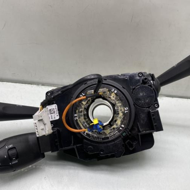 Com (Bloc Contacteur Tournant+Commodo Essuie Glace+Commodo Phare) PEUGEOT 208 1 Photo n°1