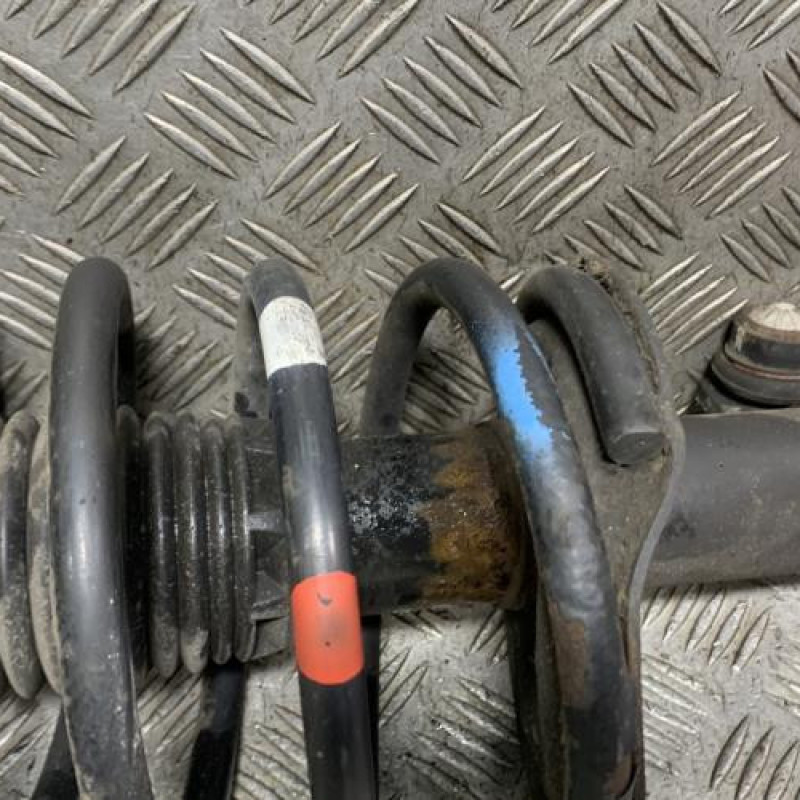 Amortisseur avant gauche PEUGEOT PARTNER 1 Photo n°2