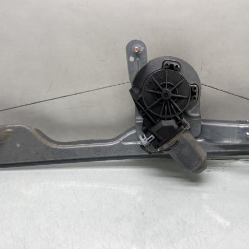 Leve vitre electrique avant droit RENAULT MODUS Photo n°3