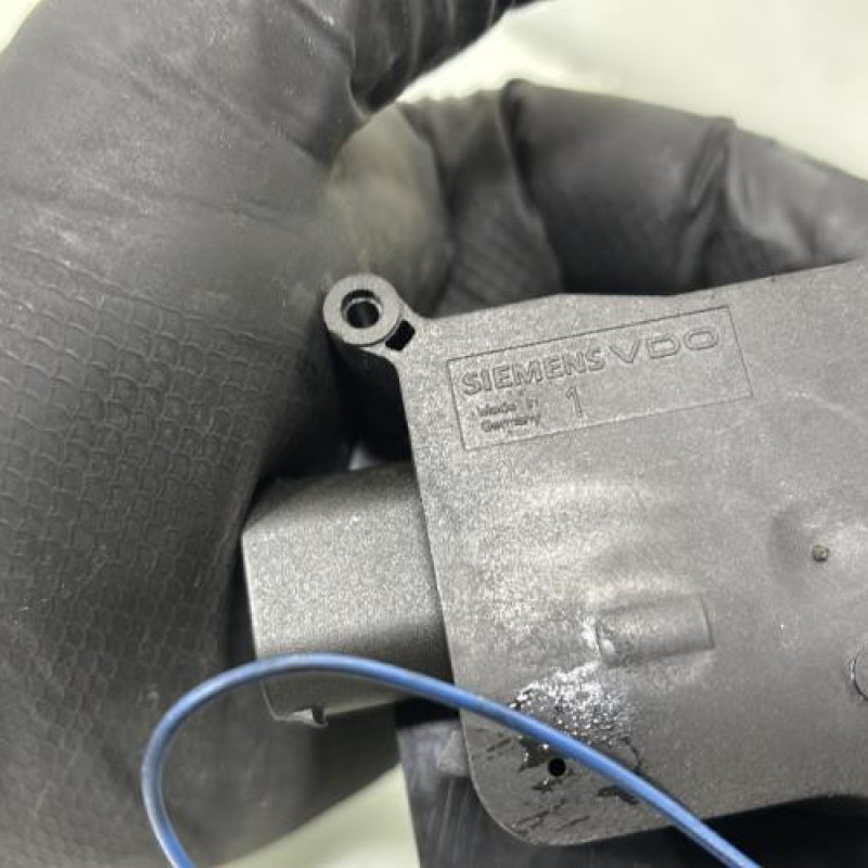 Serrure de porte de coffre droite MERCEDES VITO 639 Photo n°5