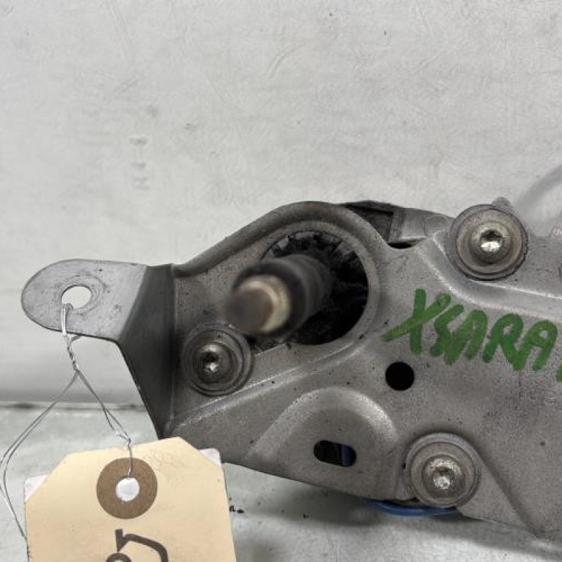Moteur essuie glace arriere CITROEN XSARA Photo n°4