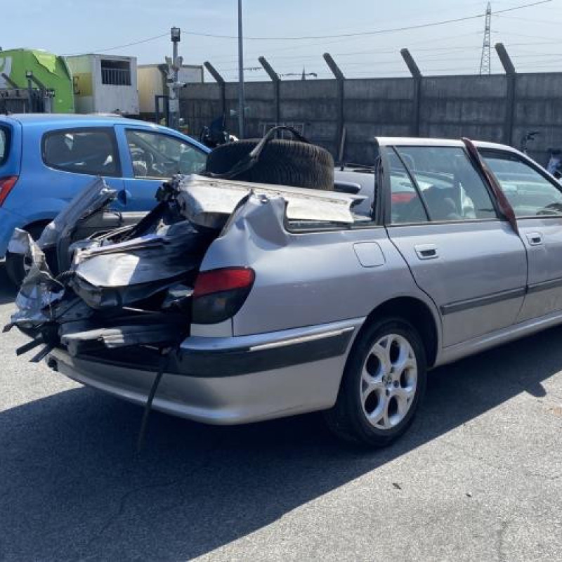 Moteur essuie glace arriere PEUGEOT 406 Photo n°10