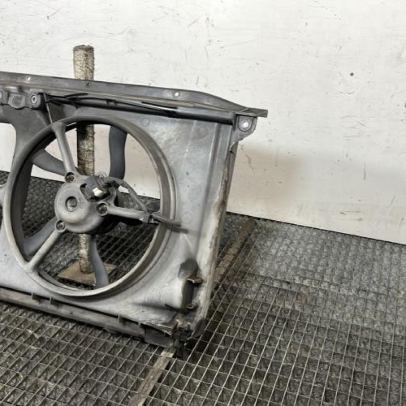 Face avant PEUGEOT 206+ Photo n°3