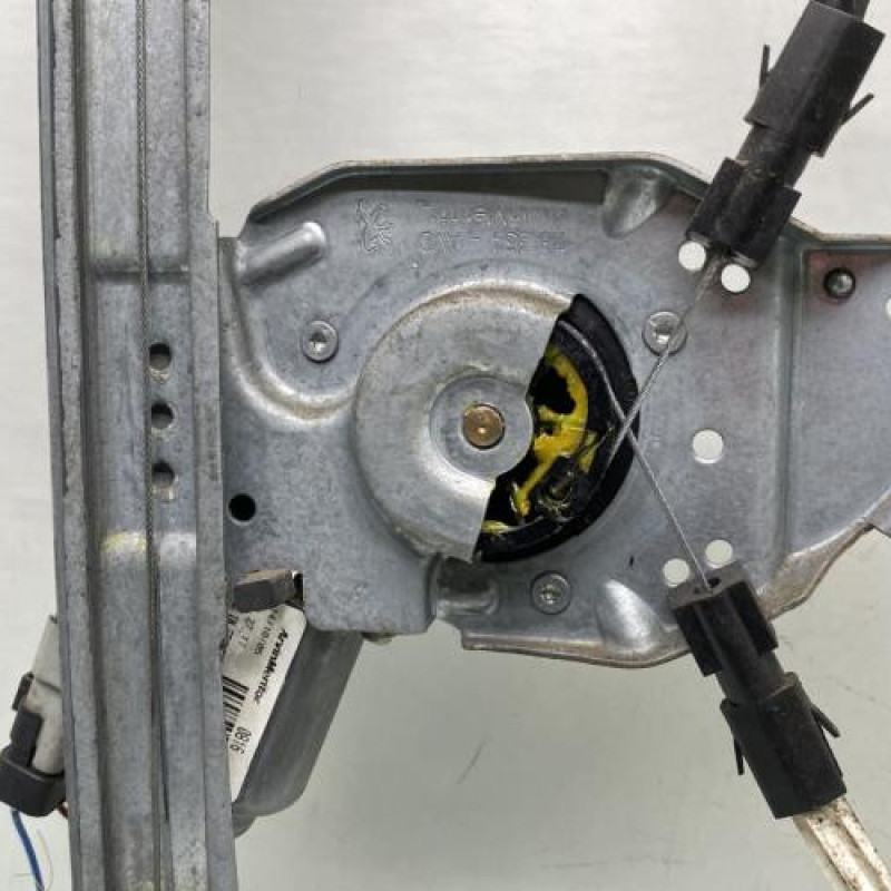 Leve vitre electrique avant droit PEUGEOT 1007 Photo n°4