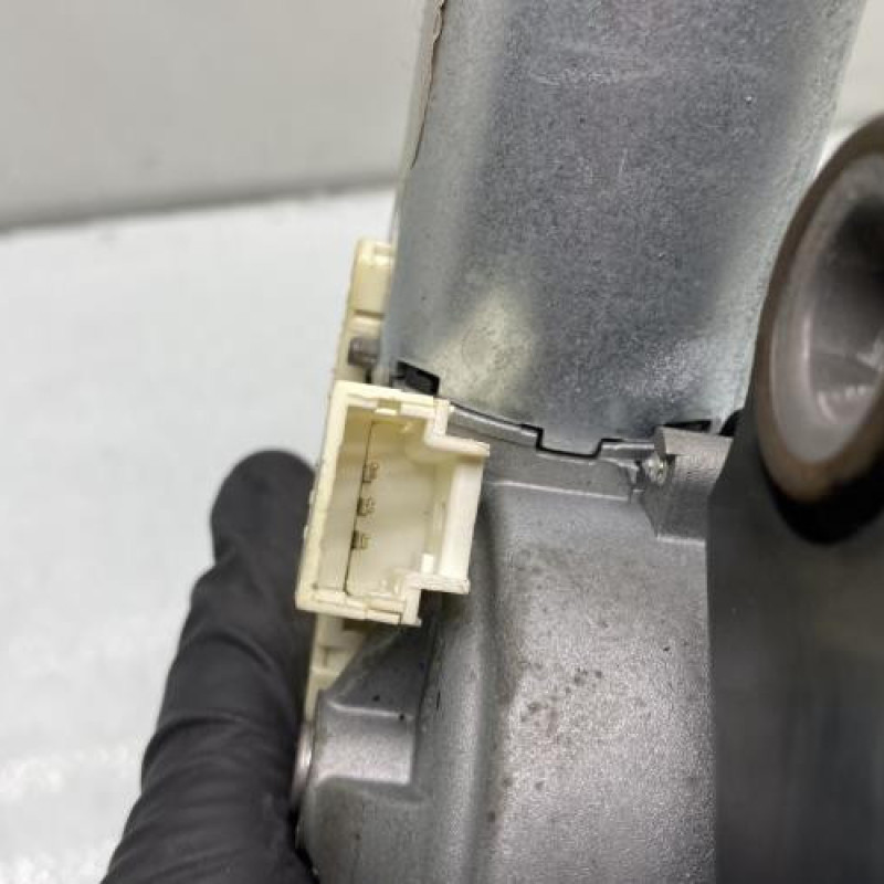 Moteur essuie glace arriere PEUGEOT 1007 Photo n°4