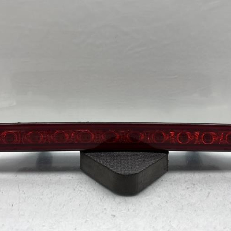 Feu arriere stop central PEUGEOT 3008 1 Photo n°1