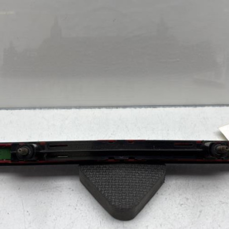 Feu arriere stop central PEUGEOT 3008 1