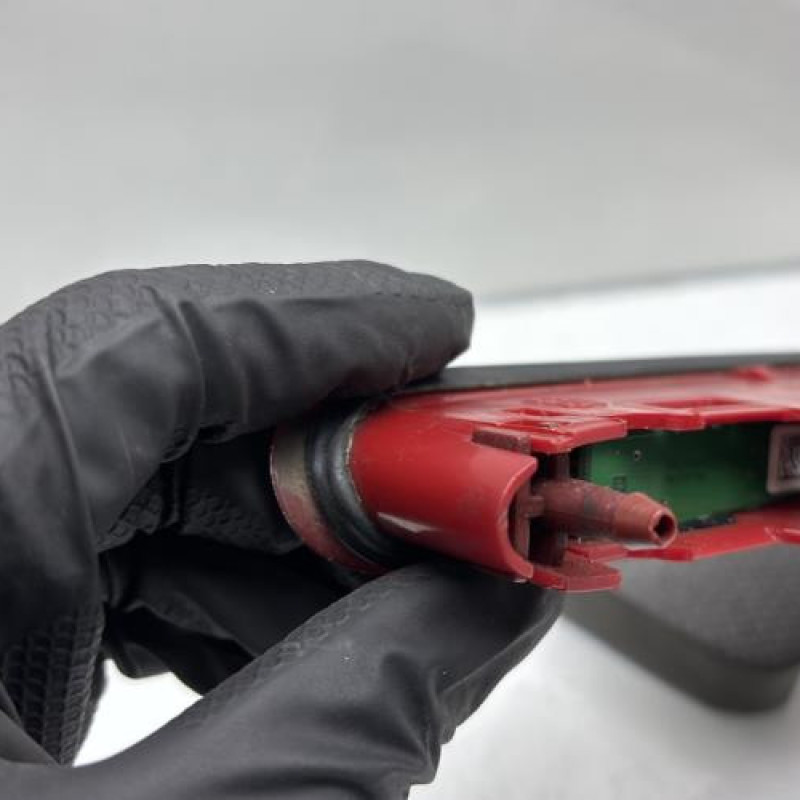 Feu arriere stop central PEUGEOT 3008 1 Photo n°3