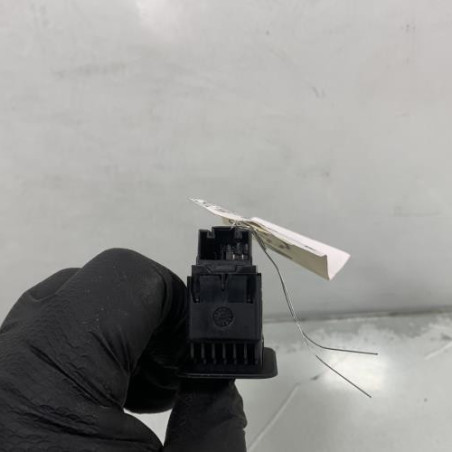 Interrupteur de leve vitre arriere droit VOLKSWAGEN GOLF 7