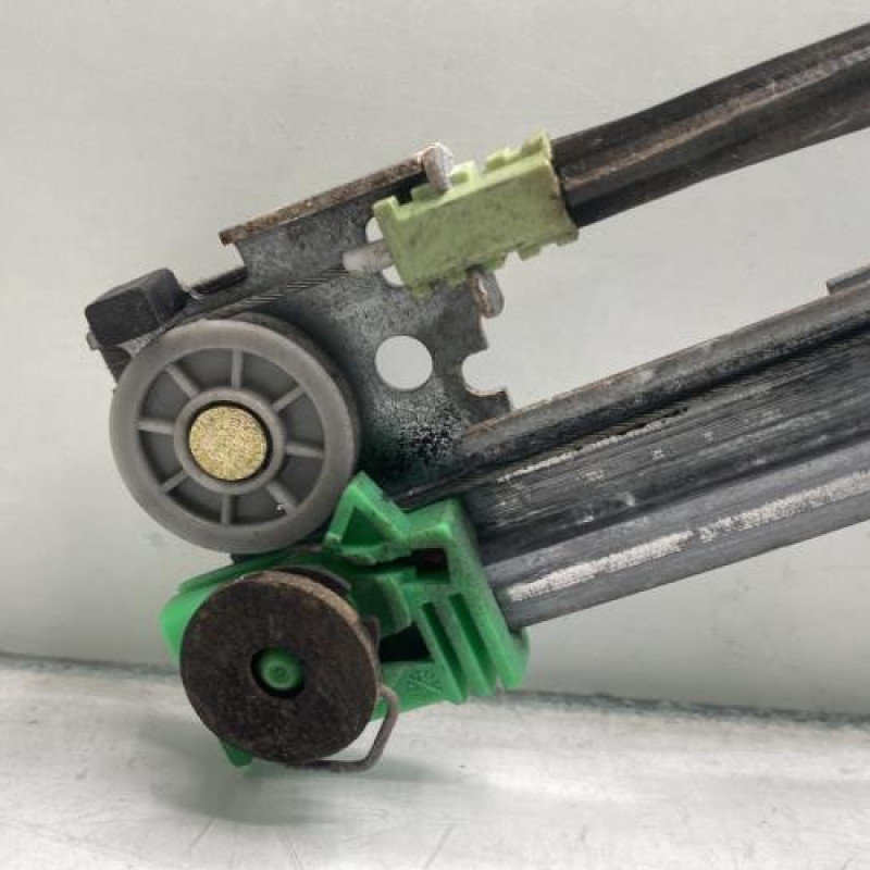 Leve vitre electrique avant gauche PEUGEOT 306 Photo n°3