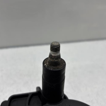 Moteur essuie glace arriere SKODA OCTAVIA 2