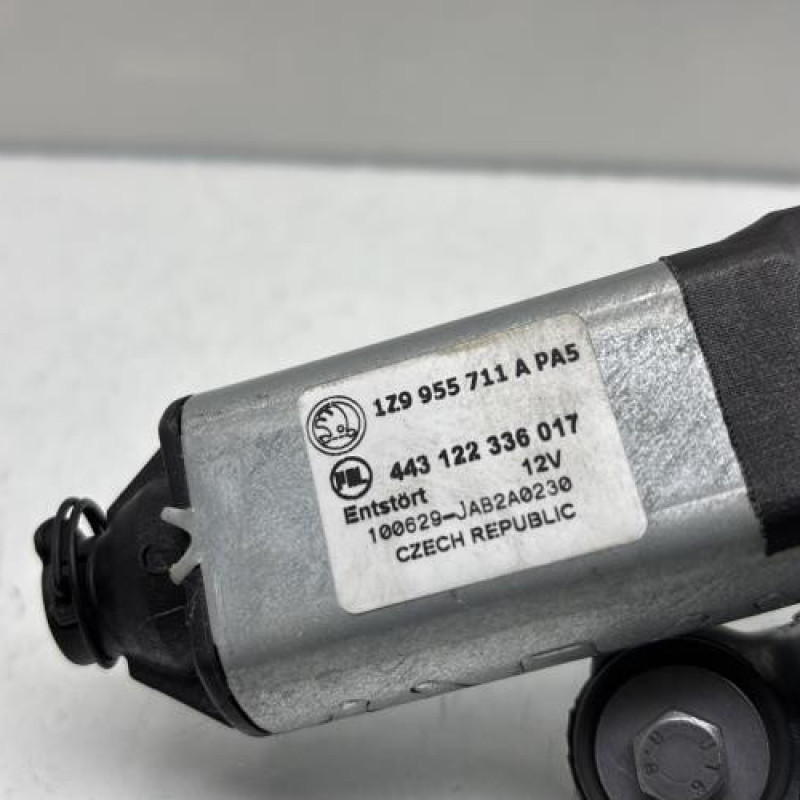 Moteur essuie glace arriere SKODA OCTAVIA 2 Photo n°5