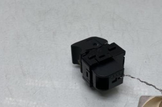 Interrupteur de leve vitre arriere droit AUDI A3 4