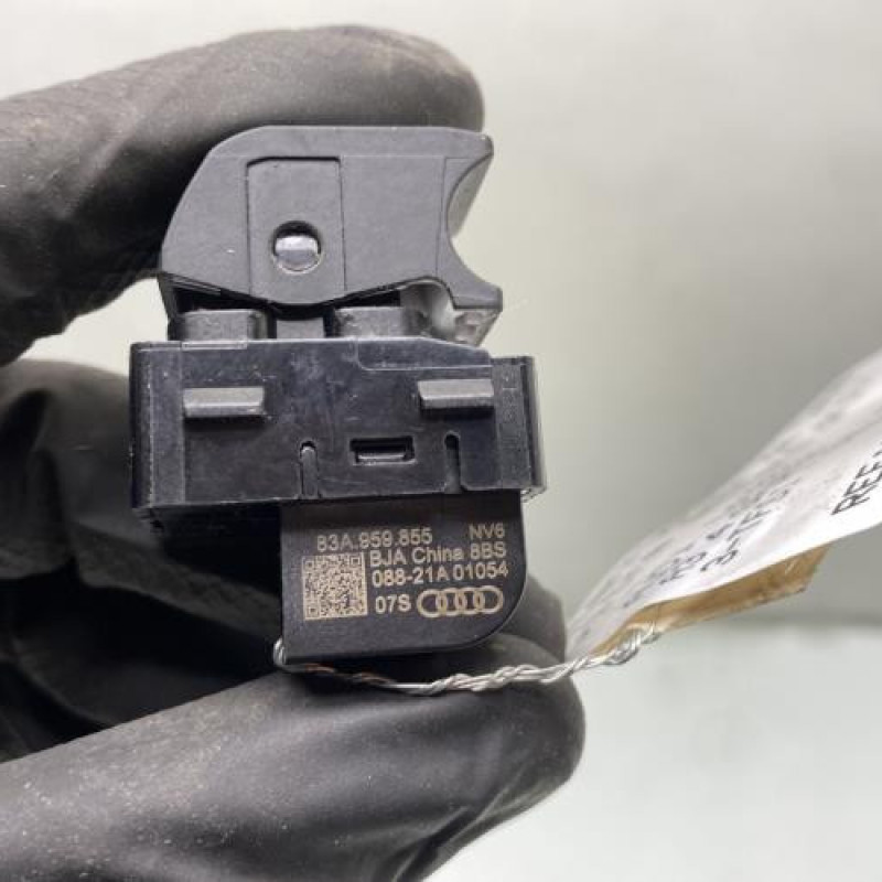 Interrupteur de leve vitre arriere droit AUDI A3 4 Photo n°4