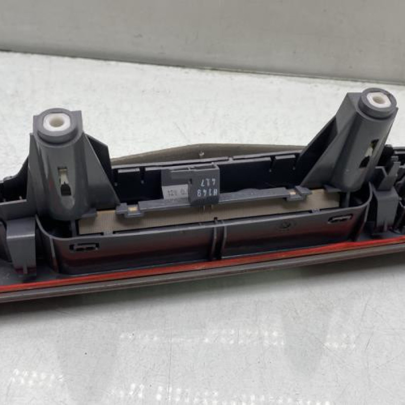 Feu arriere stop central OPEL CORSA D Photo n°4