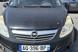 Feu arriere stop central OPEL CORSA D