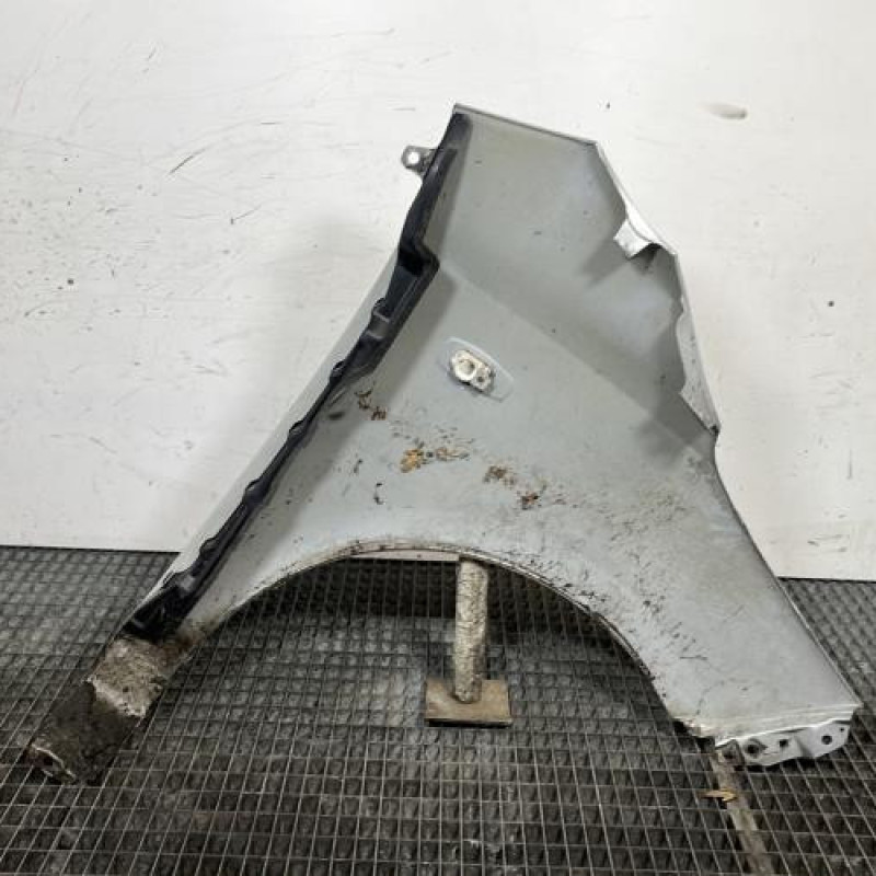 Aile avant gauche HYUNDAI I 10 1 Photo n°4