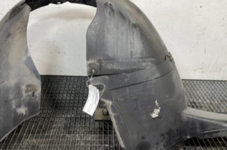 Pare boue avant gauche VOLKSWAGEN GOLF 5 Photo n°1