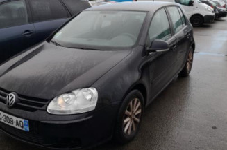 Pare boue avant gauche VOLKSWAGEN GOLF 5